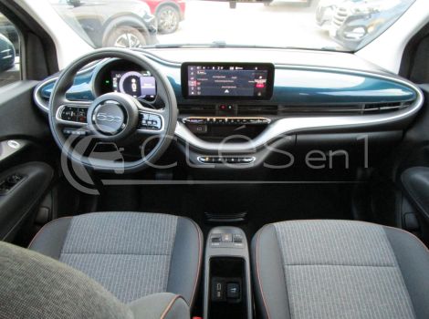 Fiat 500 NOUVELLE 118 CH ICON ÉLECTRIQUE 87 KW BERLINE AUTONOMIE 322 KM