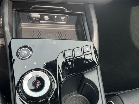 Kia SPORTAGE 1.6 T-GDI 180 CH MHEV GT-LINE PREMIUM DCT7 4WD AVEC SYSTEME AUDIO HARMAN/KARDON TOIT PANO JA19 ET TABLEAU DE BORD SUPERVISION 12.3"