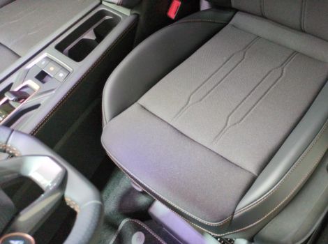 Cupra FORMENTOR 1.5 ETSI HYBRID 150 BVA DSG7 V AVEC JANTES 18 ET TOIT PANO