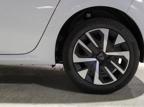 Peugeot 208 HYBRID 110 BVA E-DCS6 STYLE