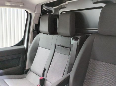 Citroën JUMPY FOURGON M DIESEL 180 CH AUTOMAT AVEC PACK CAMERA ET PACK MODUWORK