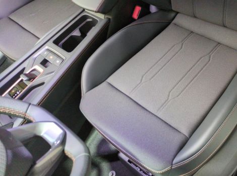 Cupra FORMENTOR NOUVEAU 1.5 ETSI HYBRID 150 CH BVA DSG7 V AVEC ATTELAGE ET SIEGES CHAUFFANTS