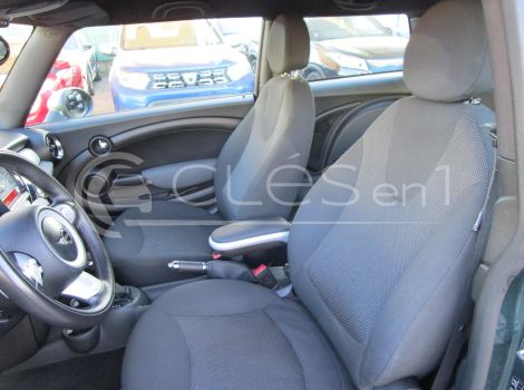 Mini MINI 95 CH SERIE ONE PK SALT BVA AVEC CLIMATISATION AUTOMATIQUE ET RADAR DE RECUL