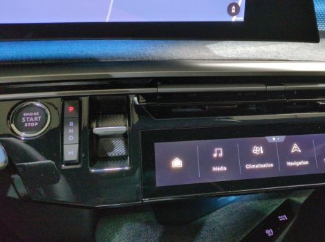 Peugeot 3008 HYBRID 145 BVA E-DCS6 GT AVEC TOIT PANO ET PACK 360 VISION & DRIVE ASSIST