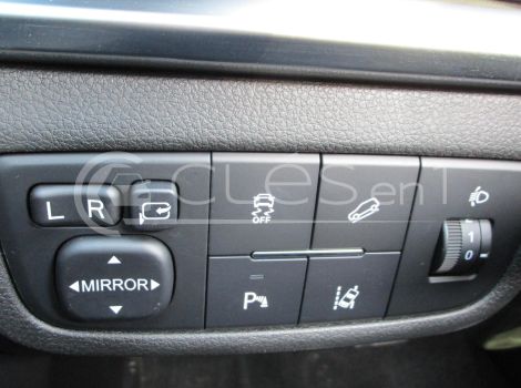 Seres 3 LUXURY 163 CH 120kW SUREQUIPEE AVEC TOIT OUVRANT PANORAMIQUE AUTONOMIE 329 KM