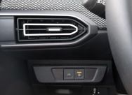 Dacia SANDERO ECO-G 100 CH EXPRESSION AVEC CLIMATISATION AUTOMATIQUE CAMERA RADARS AVANT ARRIER ET SIEGES CHAUFFANTS