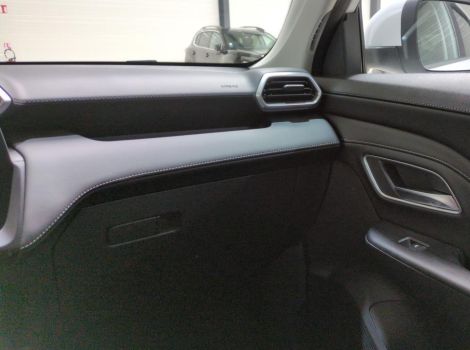 MG ZS 1.5 L HYBRIDAVEC 197 CH BVA LUXURY