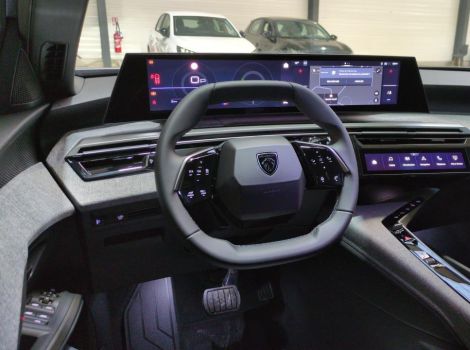 Peugeot 5008 HYBRID 145 BVA E-DCS6 7PL ALLURE SUREQUIPE