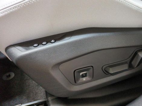 Citroën C5 AIRCROSS NOUVEAU HYBRIDE 145 BVA E-DCS6 MAX AVEC AMBIANCE HYPE GREY ET PACK HIVER ETENDU