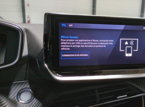 Peugeot 2008 HYBRID 145 BVA E-DCS6 GT AVEC PACK DRIVE ASSIST PLUS ET CAMERA 360
