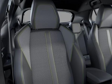 Peugeot 2008 HYBRID 145 BVA E-DCS6 GT