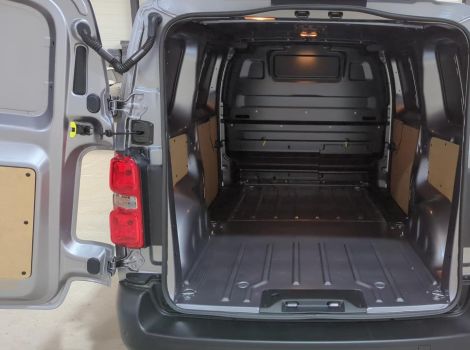 Citroën JUMPY FOURGON M DIESEL 180 CH BVA AUTOMAT AVEC FULL LED ET PACK CAMERA