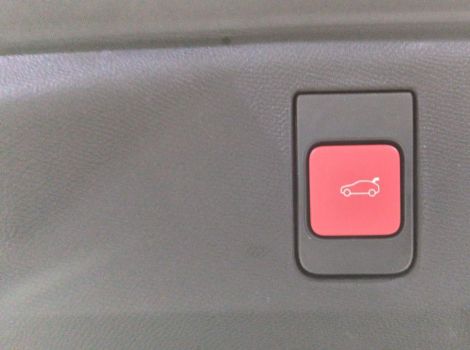 Peugeot 5008 HYBRID 145 CH BVA E-DCS6 7PL GT