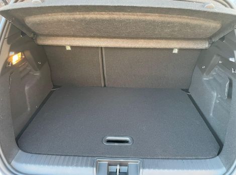 Renault CAPTUR 4 MILD HYBRID 140 CH EDC TECHNO AVEC CONSOLE FLOTTANTE SIEGES CHAUFFANTS ET ROUE DE SECOURS