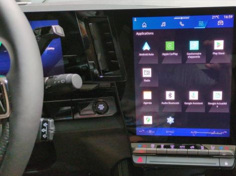 Renault AUSTRAL NOUVEAU FULL HYBRID E-TECH 200 CH BVA TECHNO
