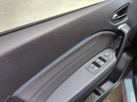 Renault SYMBIOZ E-TECH FULL HYBRID 160 CH BVA ESPRIT ALPINE AVEC PACK EXTENDED GRIP ET PACK ICONIC