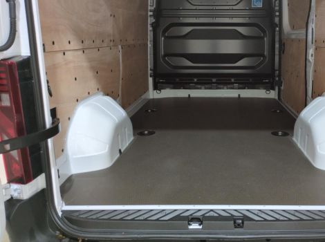 Renault MASTER FOURGON L2H2 3T5 BLUE DCI 130 TR BVM6 EXTRA AVEC PLANCHER BOIS ET CAMERA DE RECUL ET ATTELAGE
