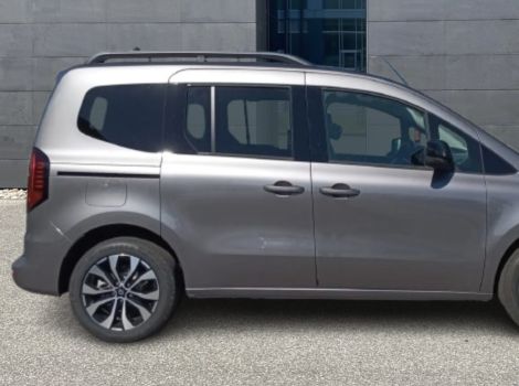 Renault KANGOO NOUVEAU BLUE DCI 115 CH TECHNO AUTO AVEC CAMERA DE RECUL JANTES ALU17 ET ROUE DE SECOURS
