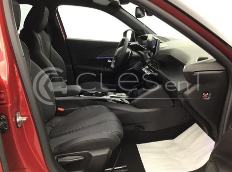 Peugeot 2008 HYBRID 145 GT