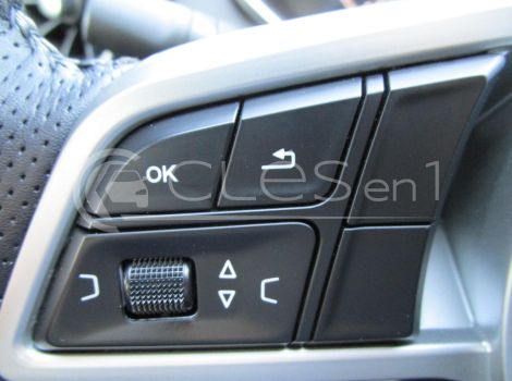 Seres 3 LUXURY 163 CH 120kW SUREQUIPEE AVEC TOIT OUVRANT PANORAMIQUE AUTONOMIE 329 KM