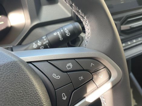 Dacia DUSTER NOUVEAU 4X2 ECO-G 120 CH JOURNEY AVEC CHARGEUR SMARTPHONE INDUCTION