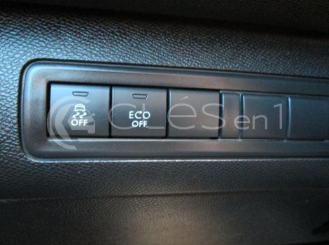 Peugeot 308 1.6 BLUE HDI 100 CH ALLURE GPS