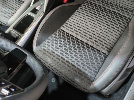 Renault CLIO 6 TCE 115 CH BVM6 TECHNO AVEC SIEGES CHAUFFANTS