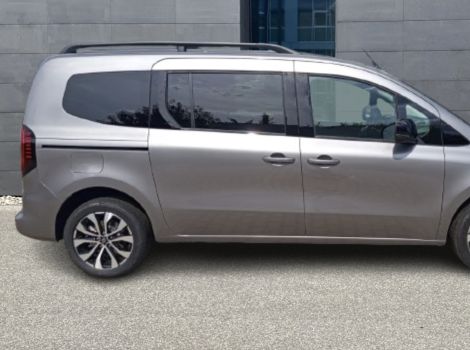 Renault KANGOO GRAND NOUVEAU BLUE DCI 95 CH TECHNO 7 PLACES AVEC CAMERA DE RECUL JANTES ALU17 ET ROUE DE SECOURS
