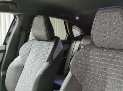 Peugeot 3008 HYBRID 145 BVA E-DCS6 ALLURE AVEC JANTES 19 ET NAVI
