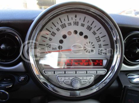 Mini MINI 95 CH SERIE ONE PK SALT BVA AVEC CLIMATISATION AUTOMATIQUE ET RADAR DE RECUL