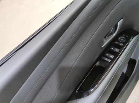 Hyundai TUCSON 1.6 T-GDI 239 HYBRID BVA6 CREATIVE AVEC HAYON MAINS LIBRES ET SIEGES AV ELECTRIQUES