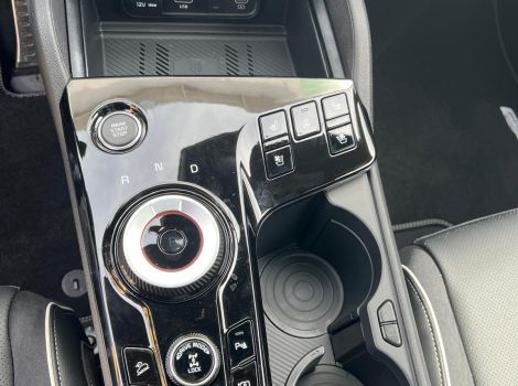 Kia SPORTAGE 1.6 T-GDI 180 CH MHEV GT-LINE PREMIUM DCT7 4WD AVEC SYSTEME AUDIO HARMAN/KARDON TOIT PANO JA19 ET TABLEAU DE BORD SUPERVISION 12.3"