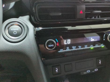 Toyota YARIS CROSS HYBRIDE 130H 2WD BVA DESIGN SUREQUIPE (RADARS AV-AR, SIÈGES CHAUFFANTS, ANGLES MORTS)