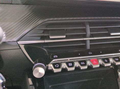 Peugeot 208 HYBRID 110 BVA E-DCS6 STYLE