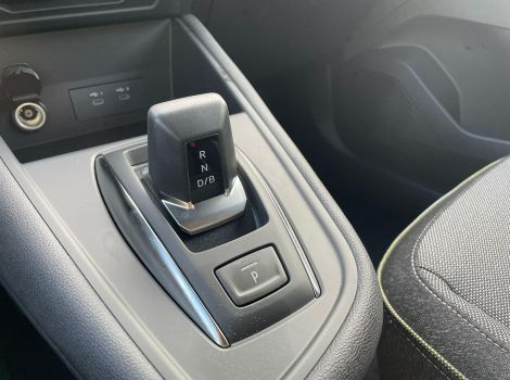 Renault SYMBIOZ 1.8 E-TECH FULL HYBRID 160 CH TECHNO AVEC PACK HIVER PACK SAFETY HAYON MAINS LIBRES ET ROUE DE SECOURS